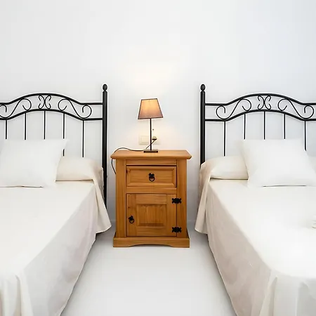 Апартаменты Casa Cerca Del Pueblo Terraza Privada Alquilamos A Familias *