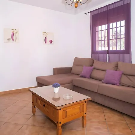 Casa Cerca Del Pueblo Terraza Privada Alquilamos A Familias Conil De La Frontera